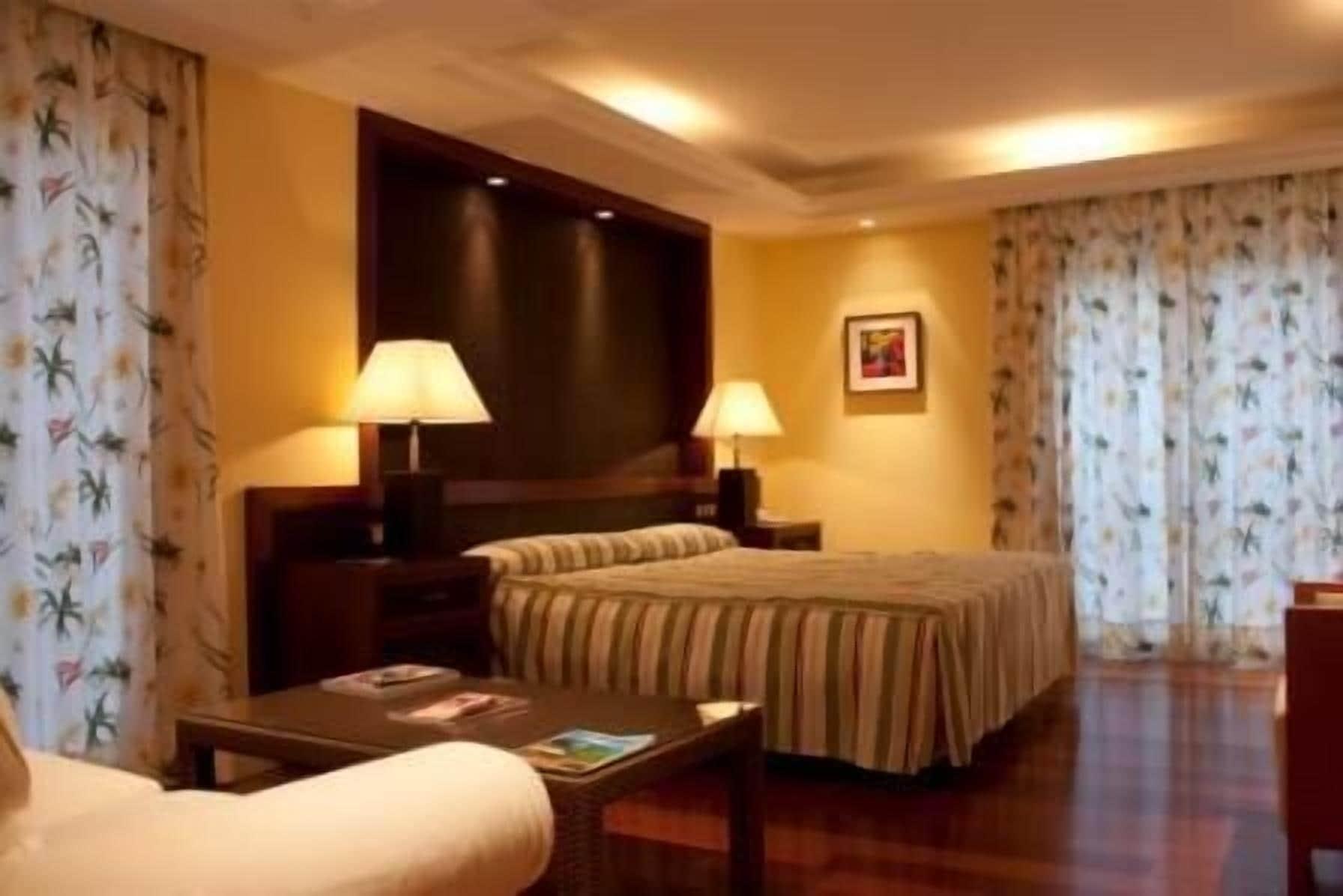 Hotel Mr Les Rotes Denia Exterior foto